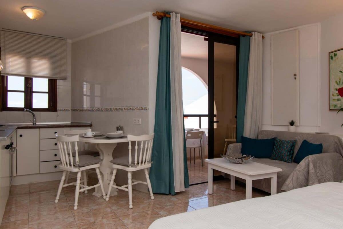 Parque Santiago II 269 - Studio With Sea And Pool Views Playa de las Americas  Exterior foto